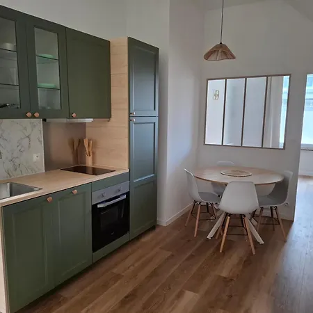 Claudius, Confort Apartman